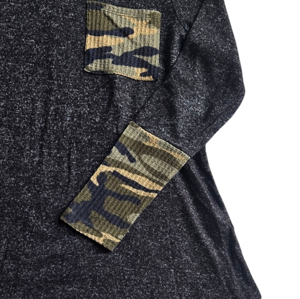Haptics Sweater - Picture 2 of 5